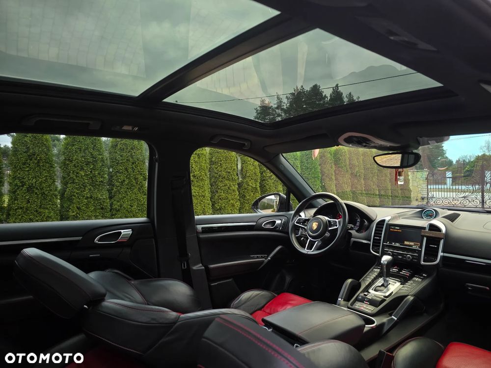 Porsche Cayenne S Diesel Platinum Edition - 17