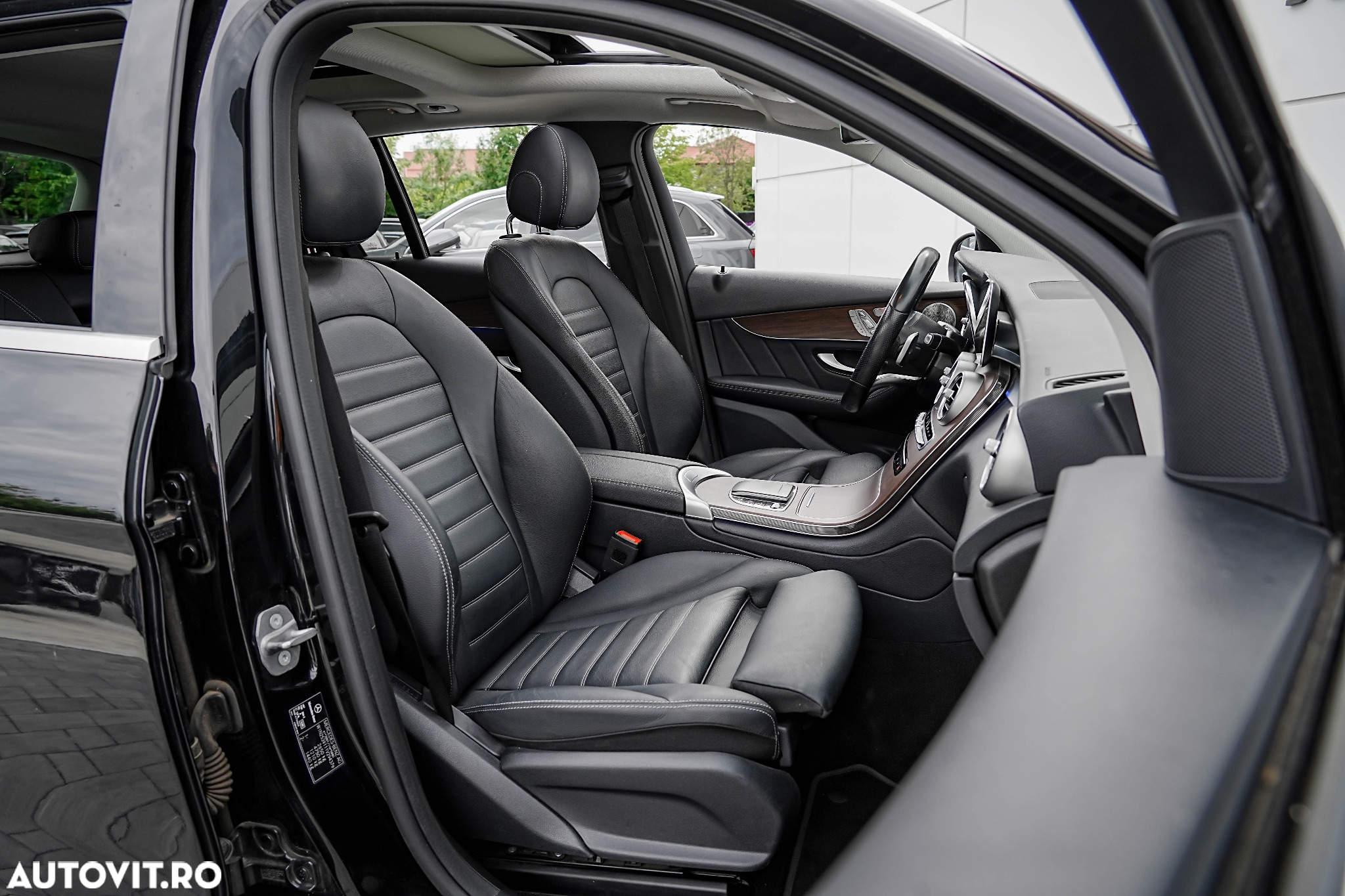 Mercedes-Benz GLC 300 de 4Matic 9G-TRONIC AMG Line Plus - 16