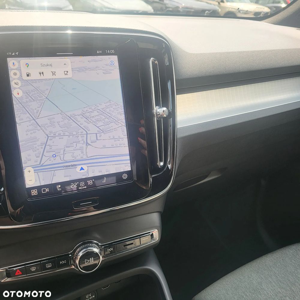 Volvo XC 40 B3 Plus Dark - 8