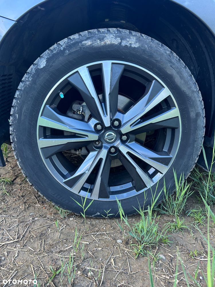 Nissan Pathfinder - 37