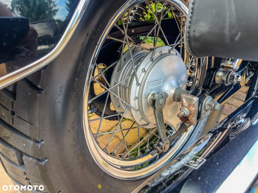 Suzuki Intruder - 12