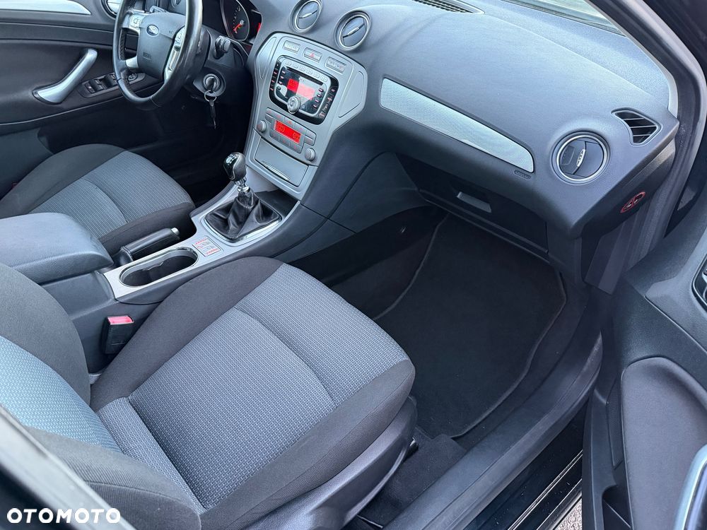 Ford Mondeo 2.0 TDCi Trend - 10
