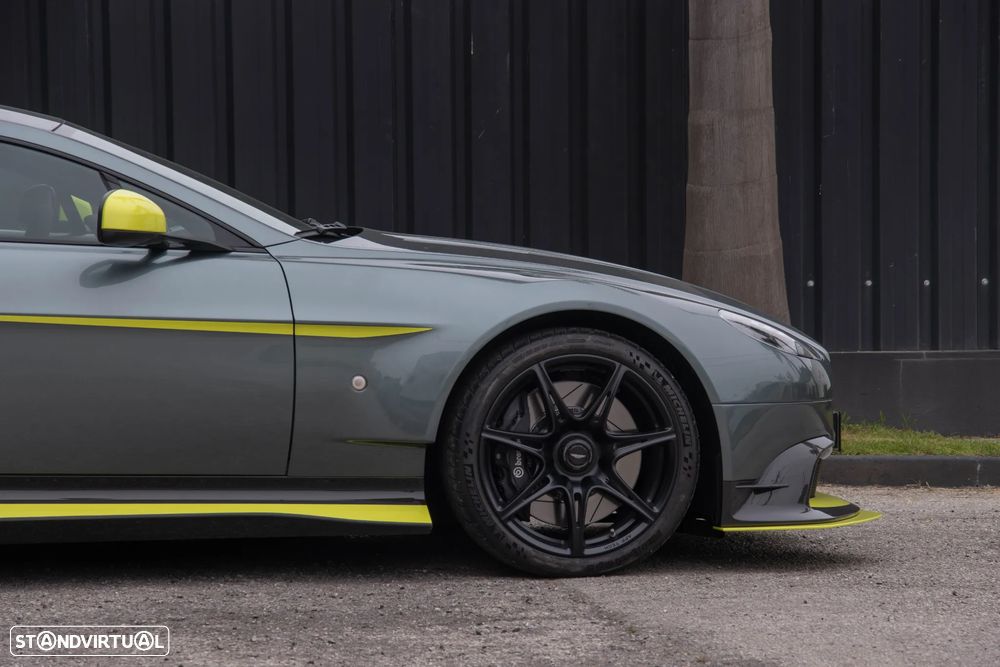 Aston Martin Vantage Coupe GT8 - 39