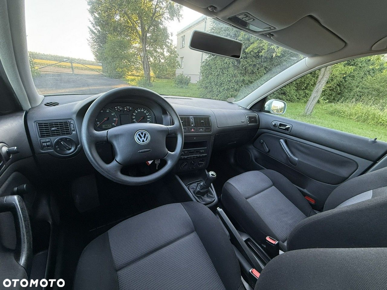 Volkswagen Golf 1.4 Comfortline - 33