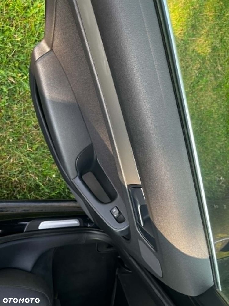 Audi A4 Avant 2.0 TDI DPF Ambition - 14