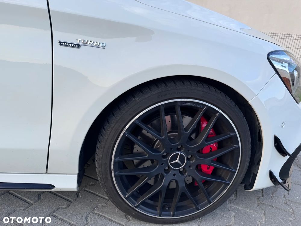 Mercedes-Benz CLA AMG 45 4-Matic - 8