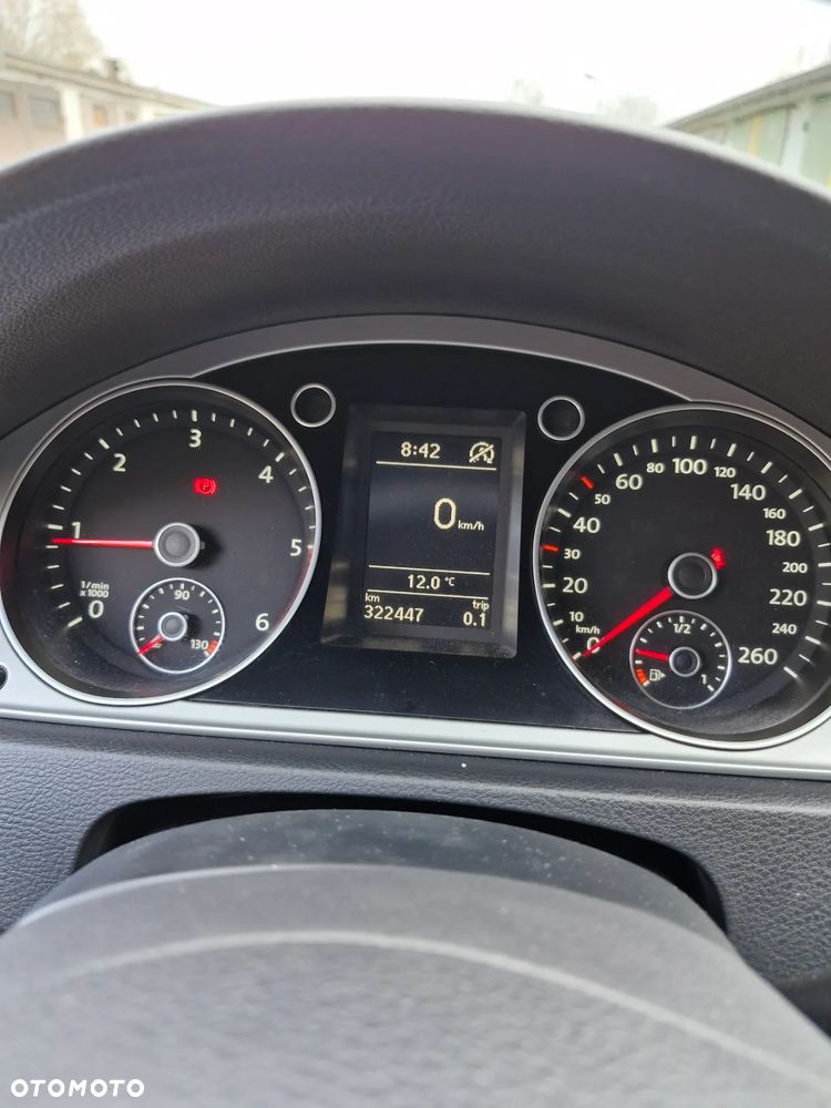 Volkswagen Passat 2.0 TDI 4Mot Highline - 9