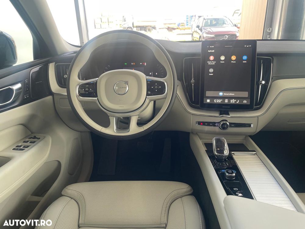 Volvo XC 60 B5 B AWD Ultra Dark - 11