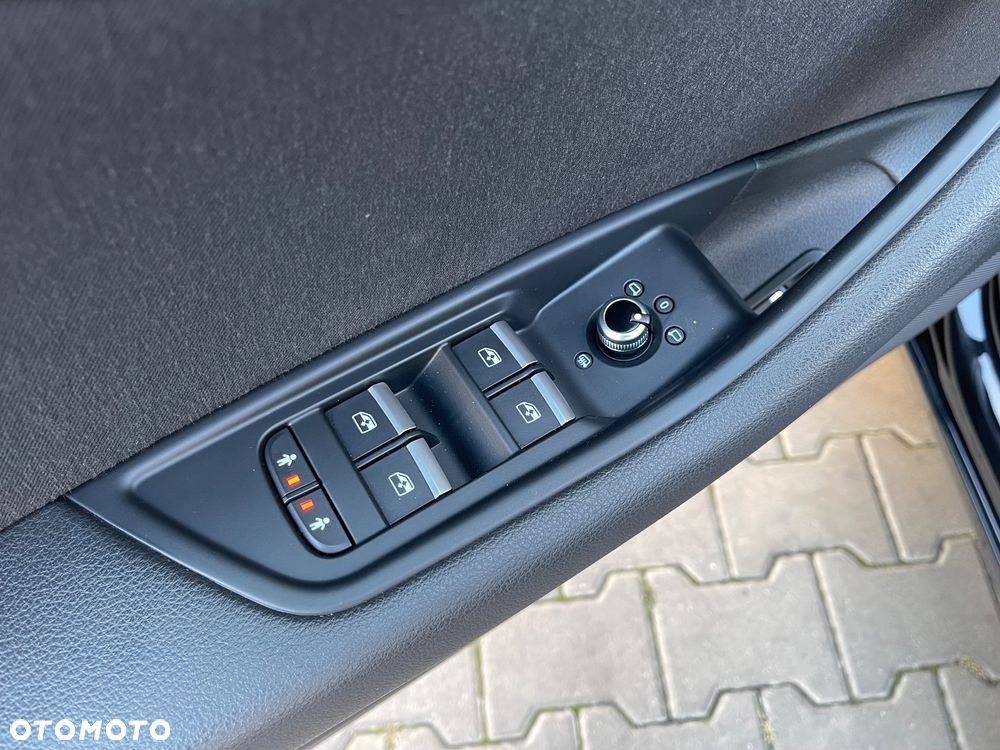 Audi A4 Avant 2.0 TDI - 34