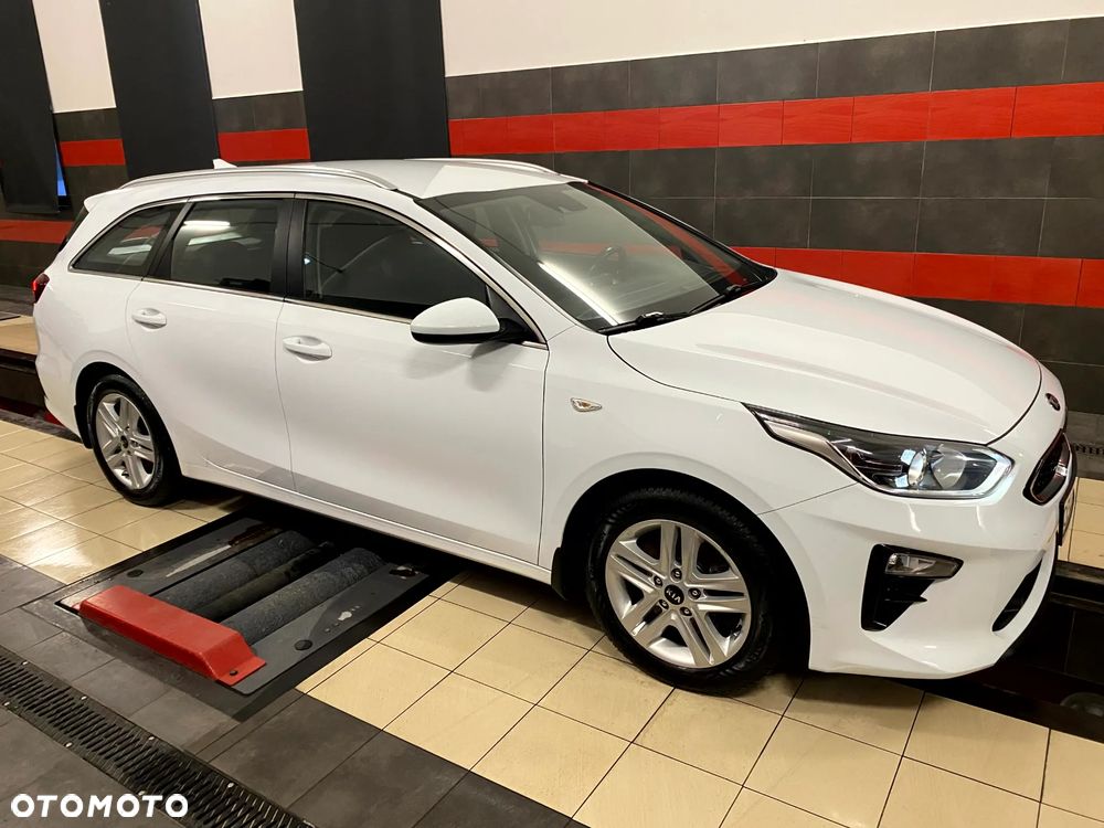 Kia Ceed 1.5 T-GDI DCT7 OPF Platinum Edition - 10