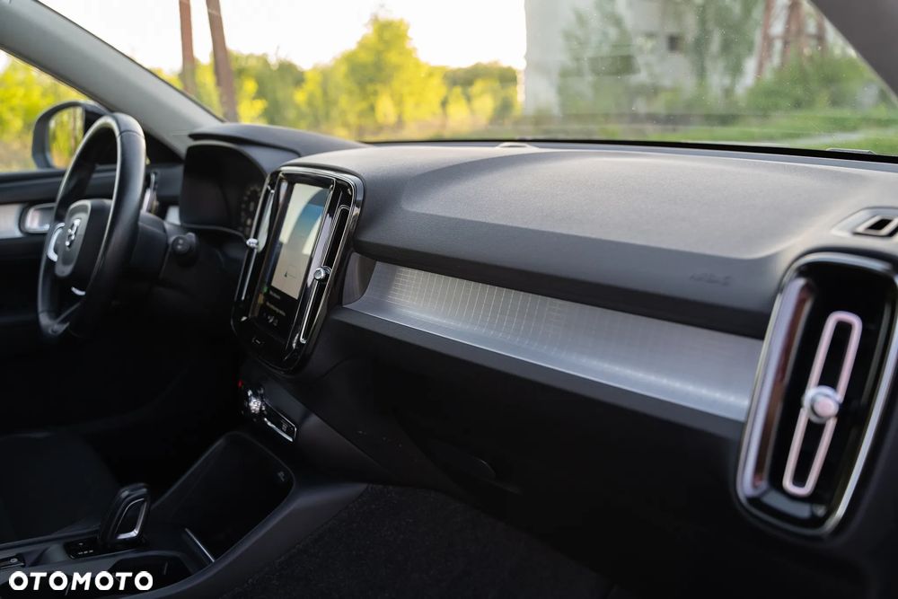 Volvo XC 40 D3 Momentum - 17
