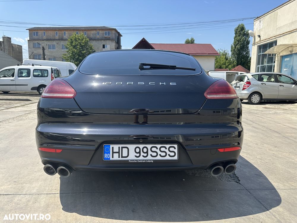 Porsche Panamera - 6