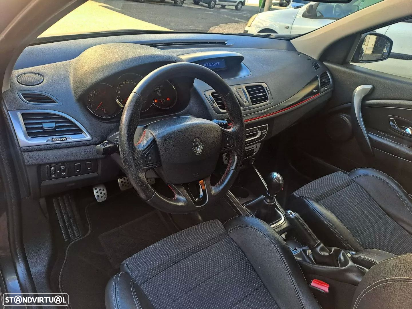 Renault Mégane Sport Tourer 1.5 dCi GT Line - 11