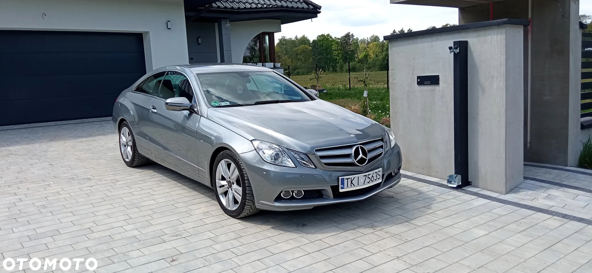 Mercedes-Benz Klasa E 250 CGI BlueEffICIENCY - 8