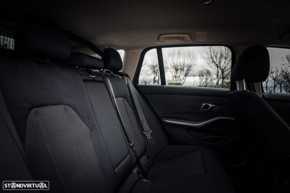 BMW 320 e Touring Auto - 15