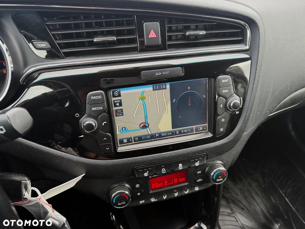 Kia Ceed 1.6 CRDi 136 ISG Platinum Edition - 16