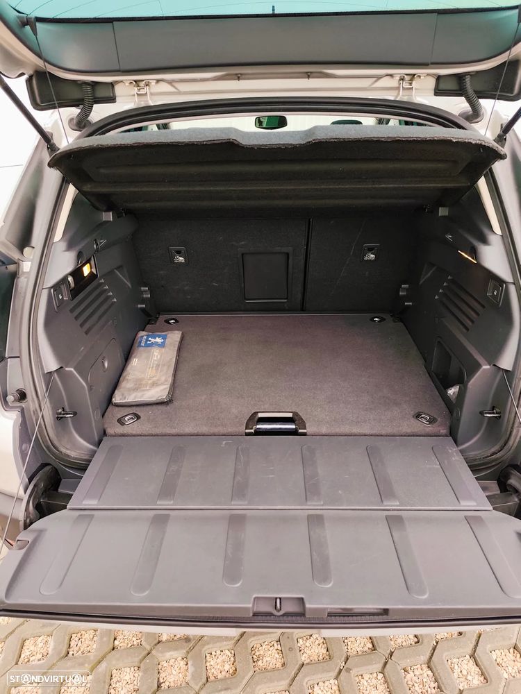 Peugeot 3008 1.6 HDi Executive - 10