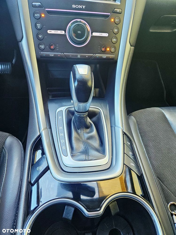 Ford Mondeo 2.0 TDCi Titanium PowerShift - 17
