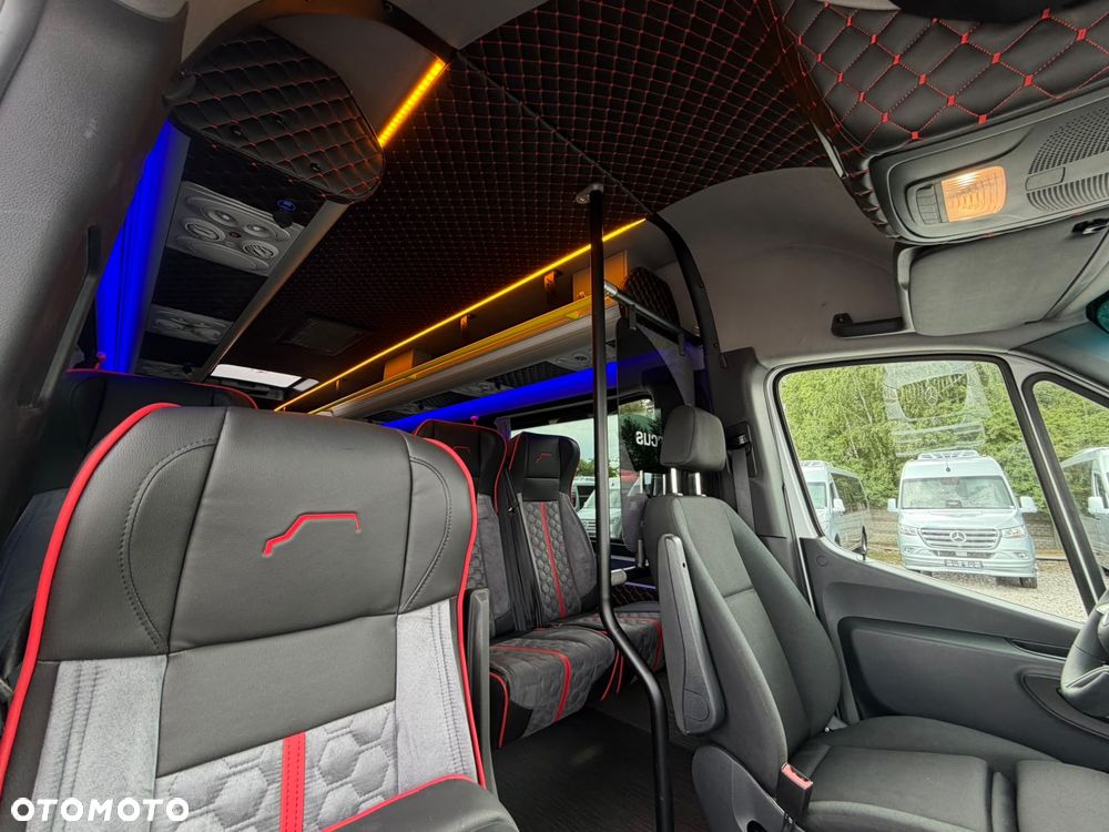 Mercedes-Benz Sprinter 519 - 15