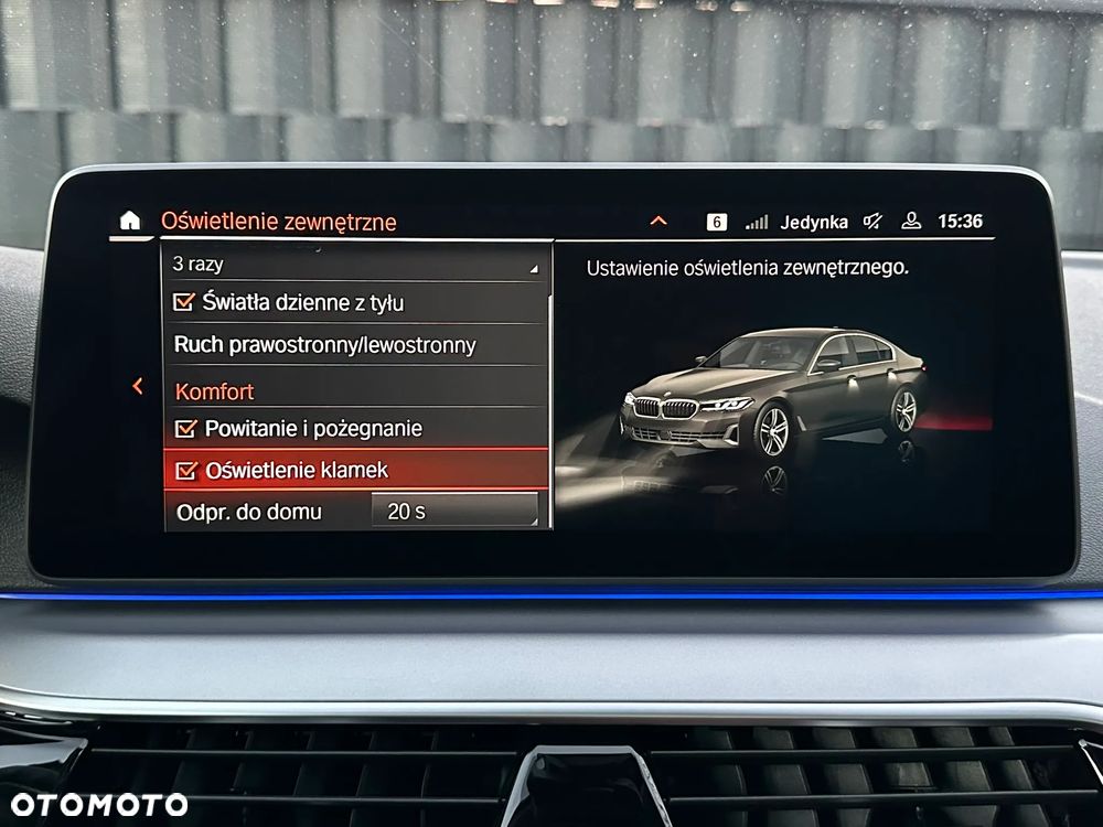 BMW Seria 5 520d xDrive - 33