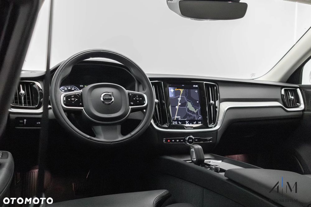 Volvo V60 Cross Country B4 D AWD Geartronic - 14