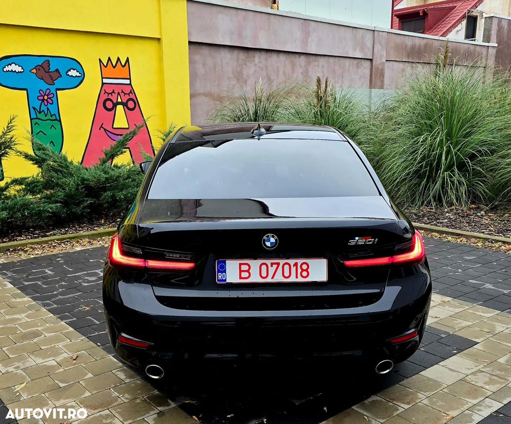 BMW Seria 3 320i AT - 16