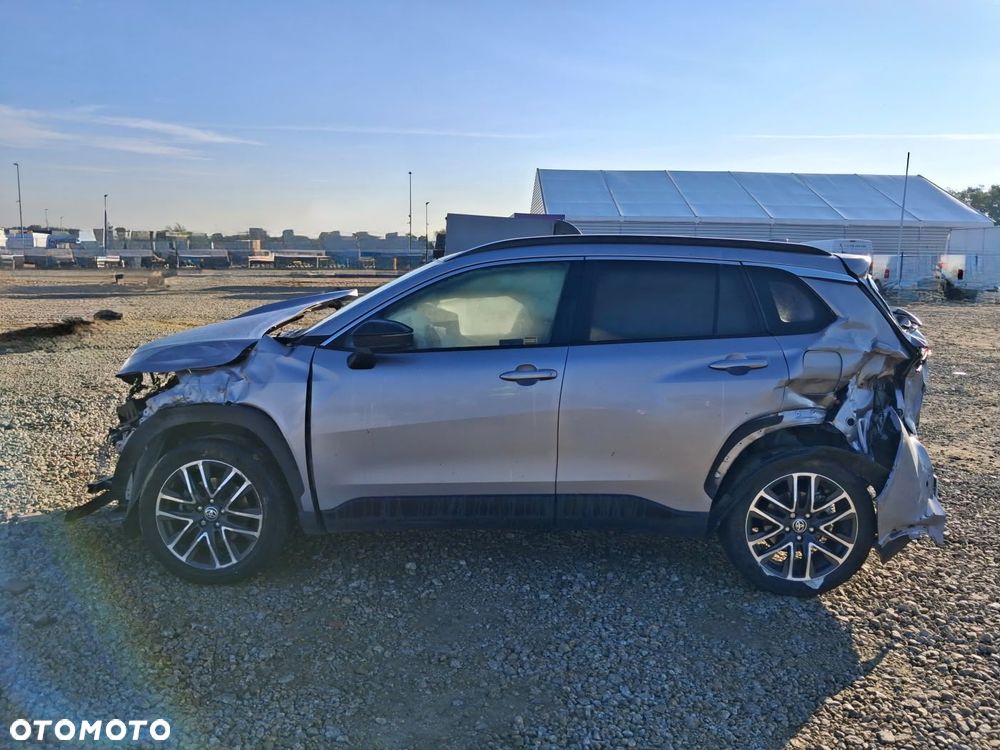 Toyota Corolla Cross 2025 photo 2