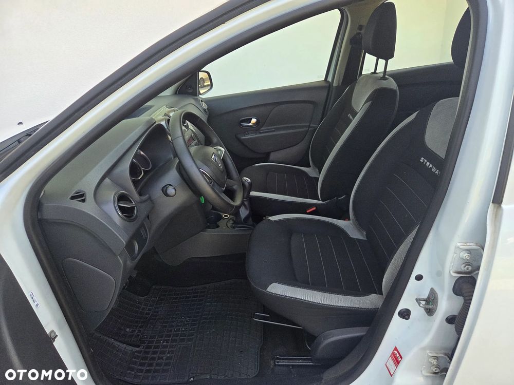 Dacia Sandero Stepway - 8