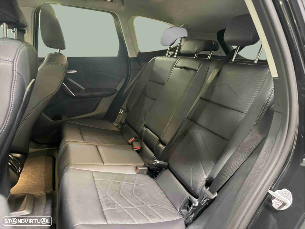 BMW iX1 eDrive20 xLine - 11