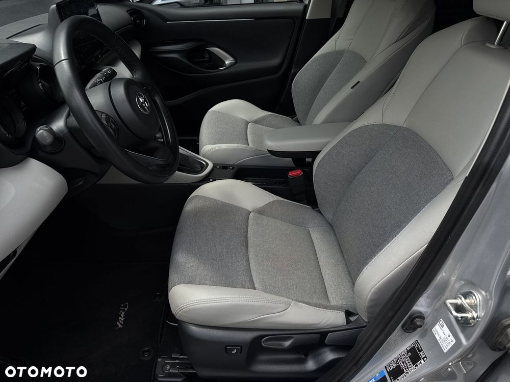 Toyota Yaris - 13