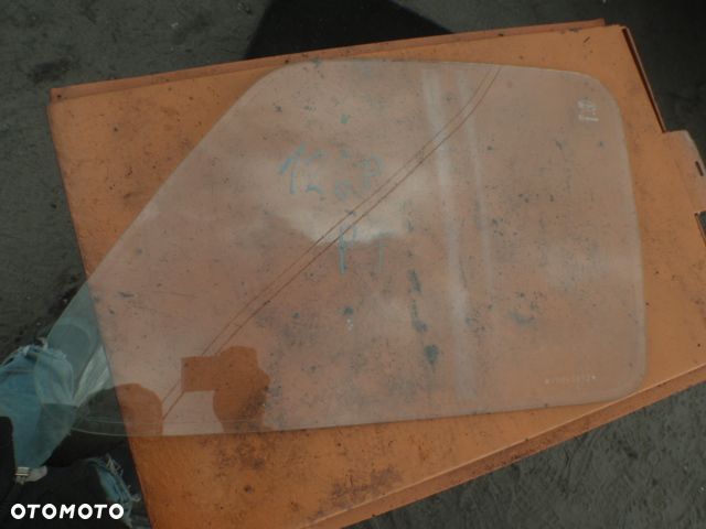 szyba karoseryjna uszczelka szyby fiat 126p maluch 126 p Posiadam prawie wszystkie części do tego modelu - 6