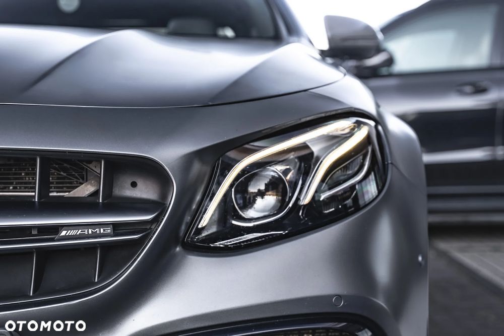 Mercedes-Benz Klasa E - 13