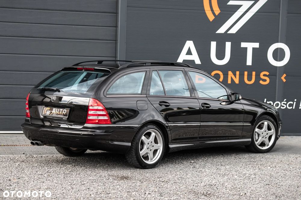 Mercedes-Benz Klasa C 32 T AMG - 9