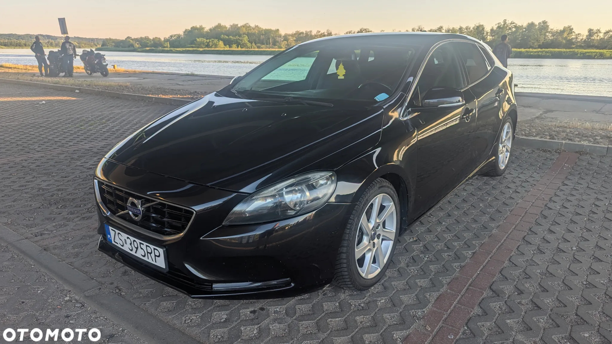 Volvo V40 D2 Base - 11