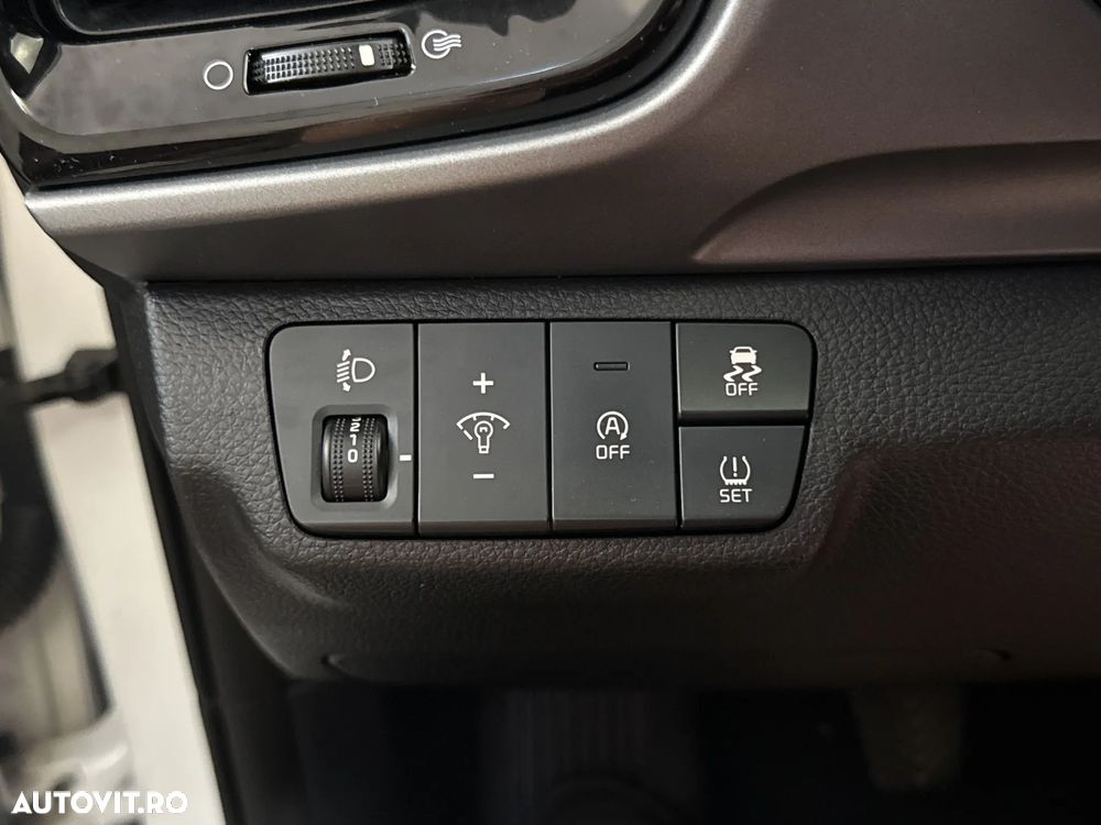 Kia Stonic - 16