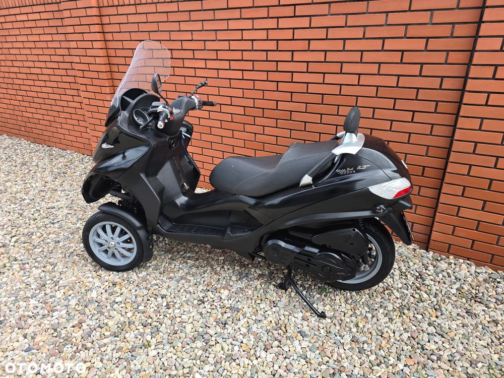 Piaggio MP-3 - 17