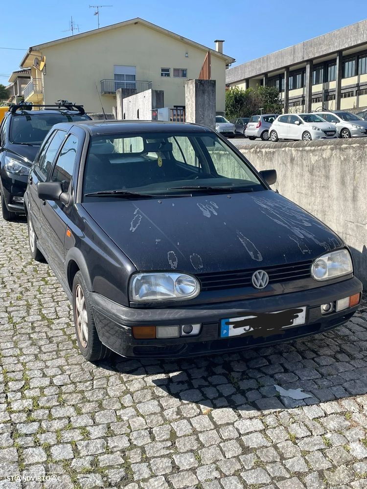 VW Golf - 1