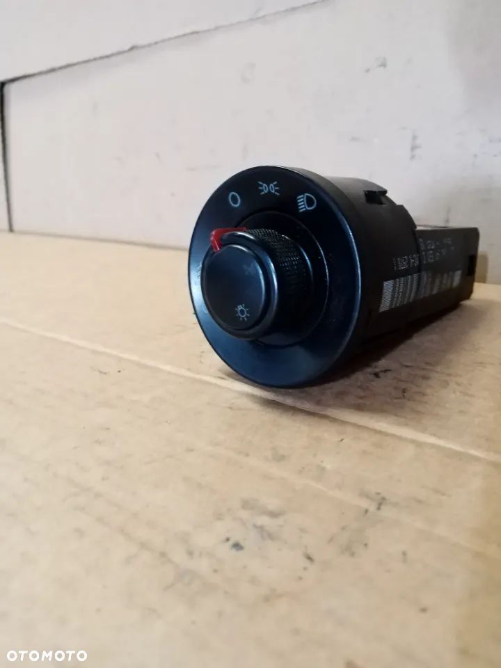 Przełącznik włącznik świateł Seat Arosa 6H0941531C - 2