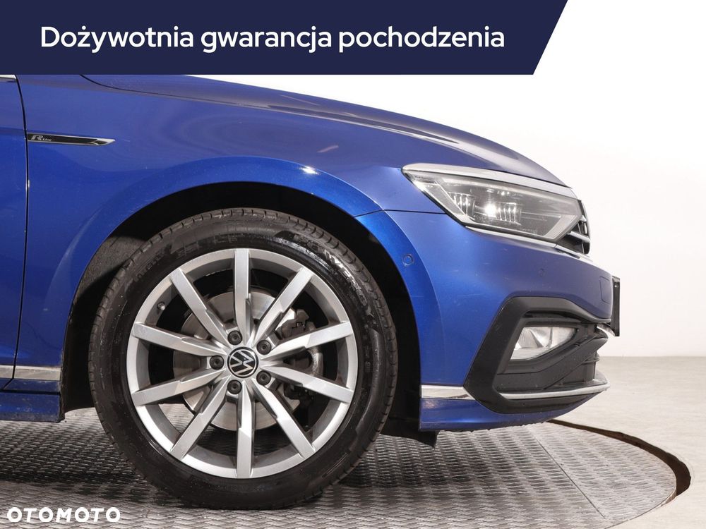 Volkswagen Passat - 17