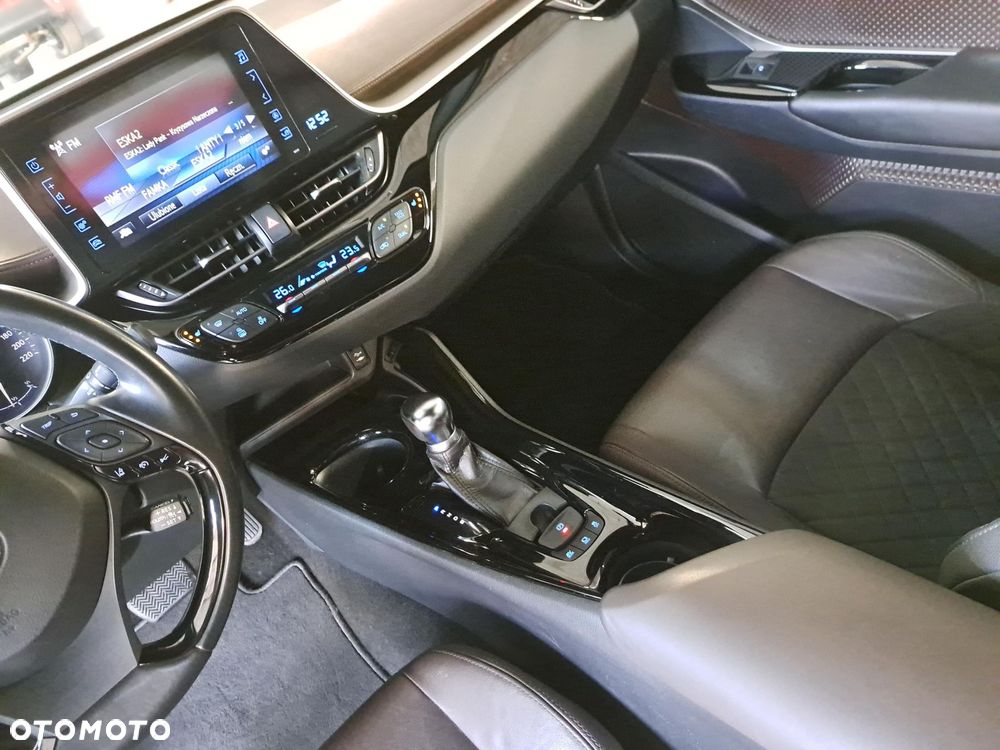 Toyota C-HR 1.8 Hybrid Prestige - 28