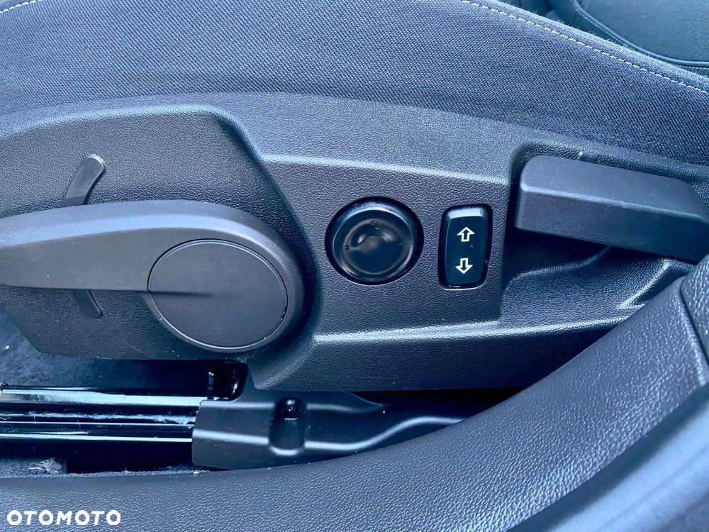 Opel Insignia - 16