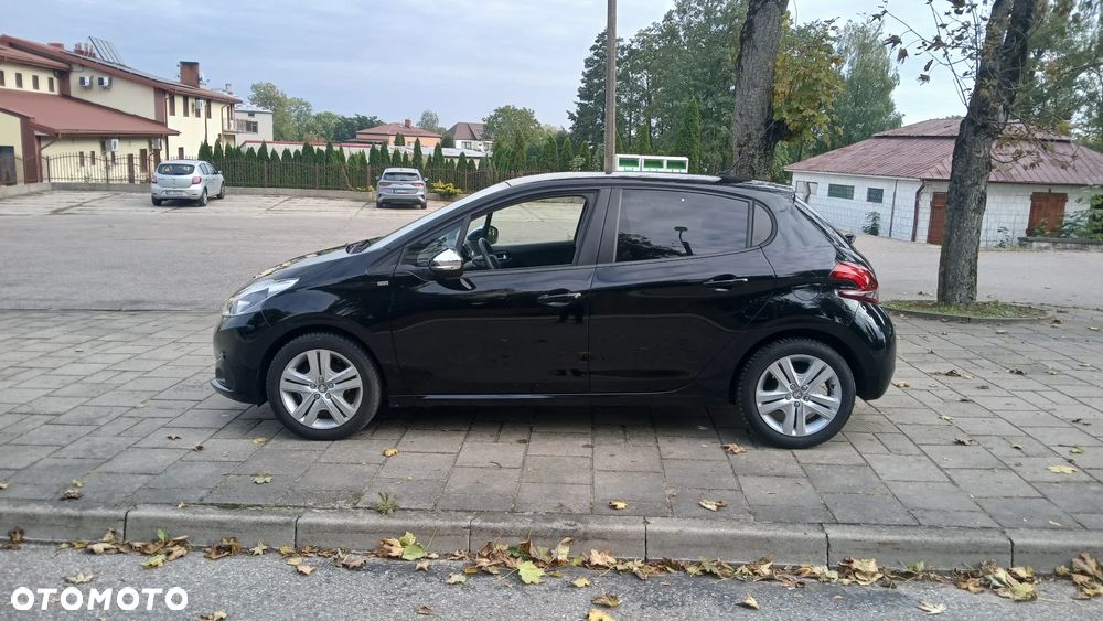 Peugeot 208 1.2 PureTech Style - 4