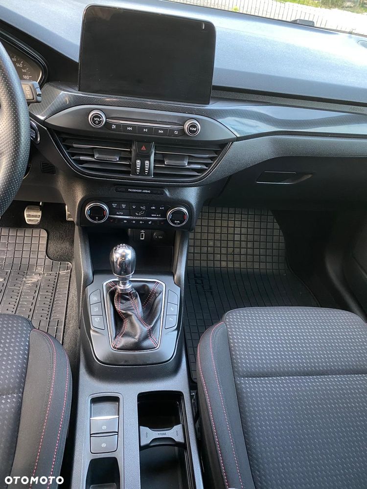 Ford Focus 1.0 EcoBoost ST-Line Business - 14