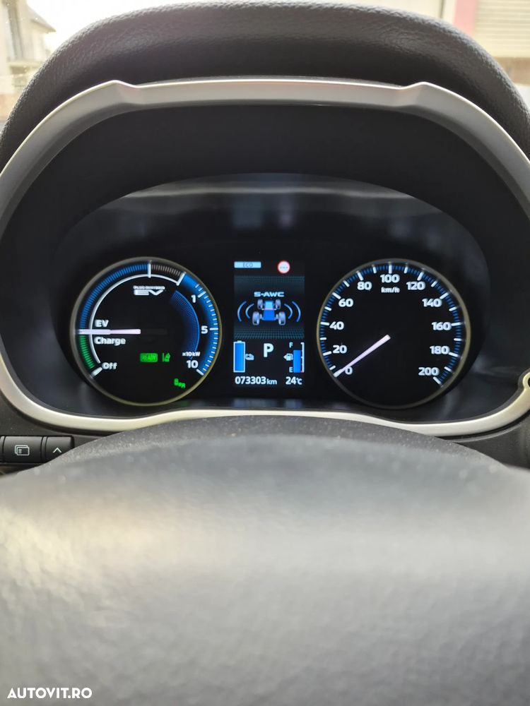 Mitsubishi Eclipse-Cross - 10