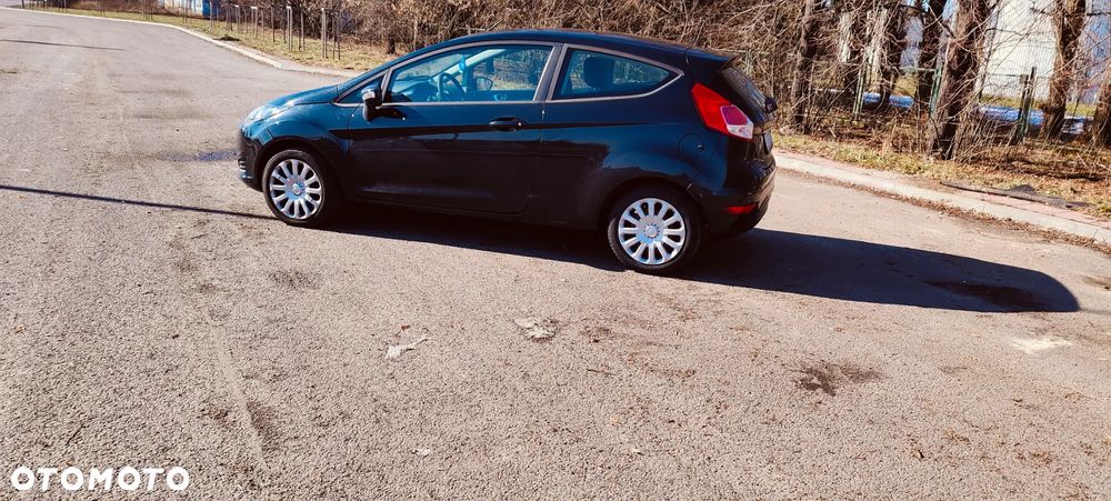 Ford Fiesta - 2