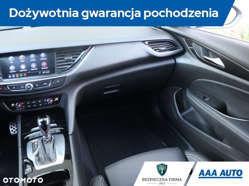 Opel Insignia - 10