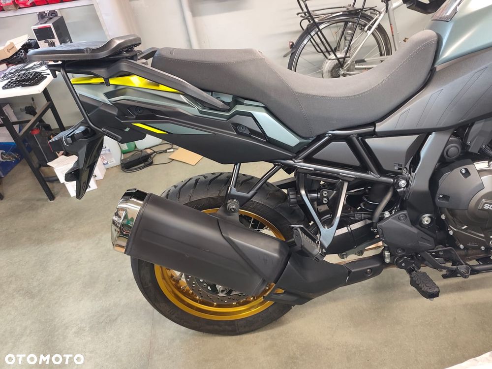 Suzuki V-STROM - 23