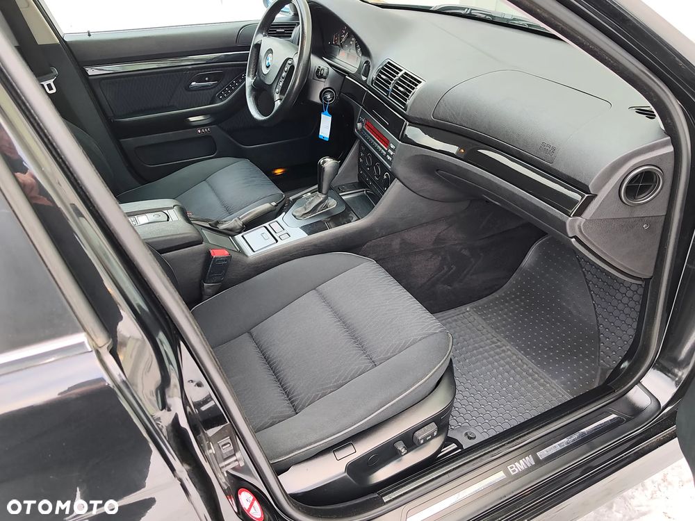 BMW Seria 5 - 35