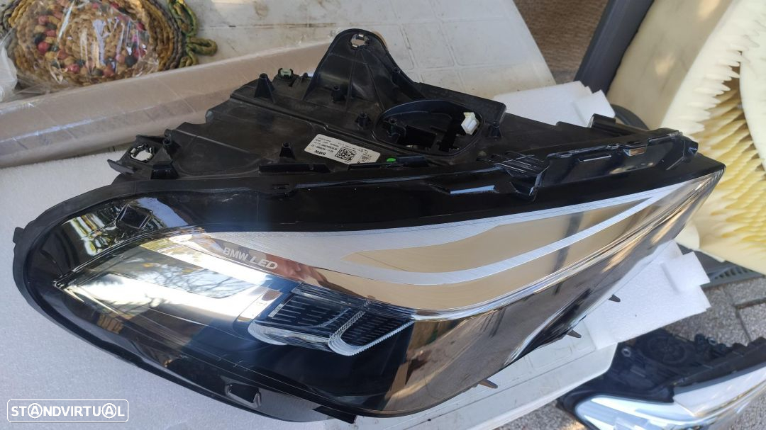 farol direito full Led BMW X1 F48 facelift lci - 3