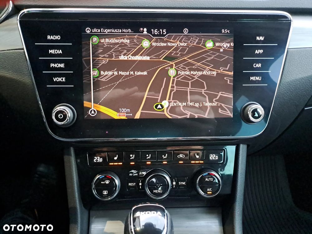 Skoda Superb 2.0 TDI SCR Style DSG - 17